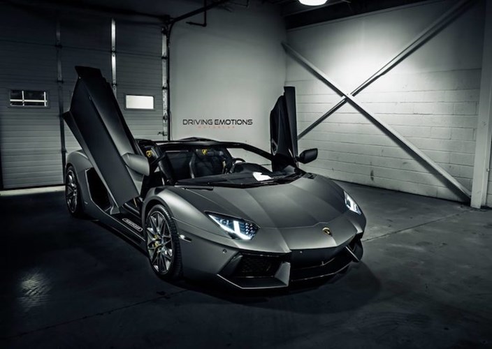 1466072897.lamborghini aventador roadster hang thua cua rapper drake hinh 6 Hàng “độc” Lamborghini Aventador Roadster của rapper Drake